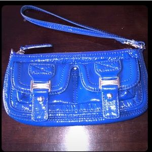 Michael Kors Wristlet💙